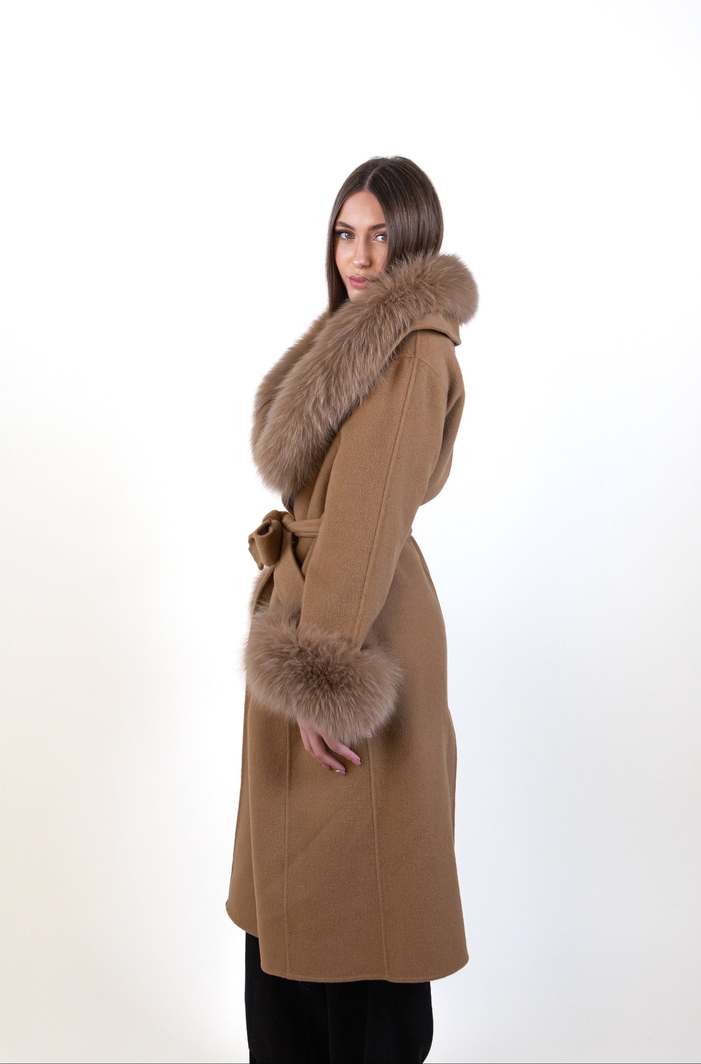 Королевская лисья шуба